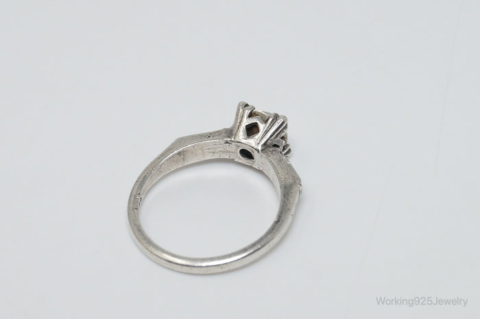 Antique Designer Uncas MFG Co Cubic Zirconia Sterling Silver Ring - Size 5.5