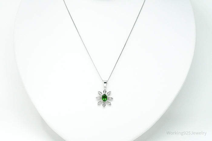 TGGC Green Chrome Diopside Flower Sterling Silver Necklace 18"