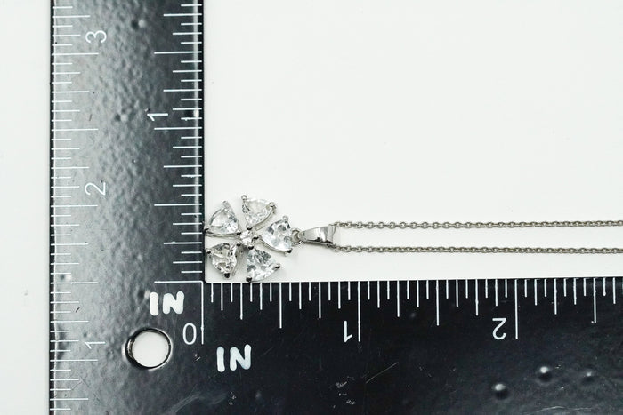 TGGC White Topaz Flower Sterling Silver Chain Necklace 18"