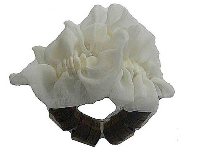 Brown Wand / Creme Hair Bow
