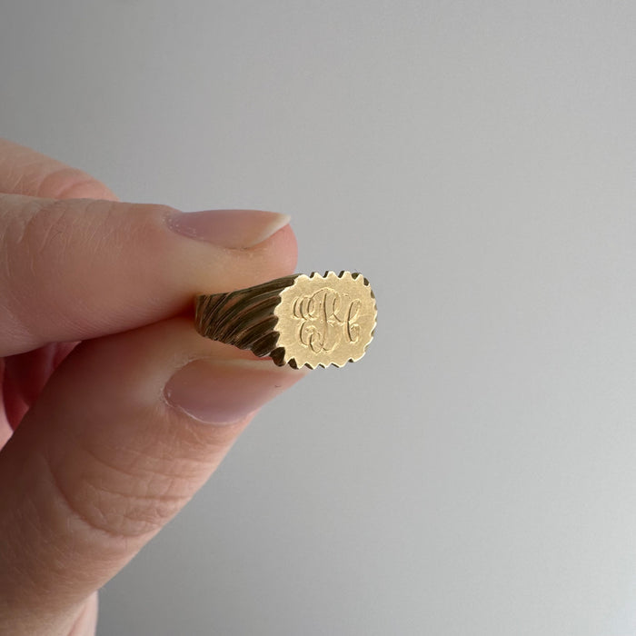 V I N T A G E // "EBG" OR "EBC" / 14k yellow gold tiny signet / baby child midi pinky ring / size 1.25-1.5