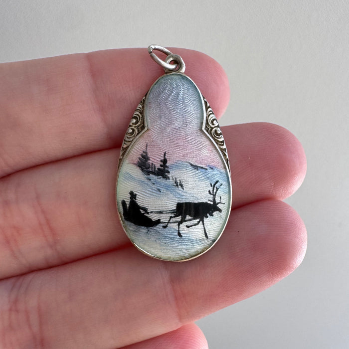 V I N T A G E // winter wonderland / sterling silver and enamel winter scene / a pendant