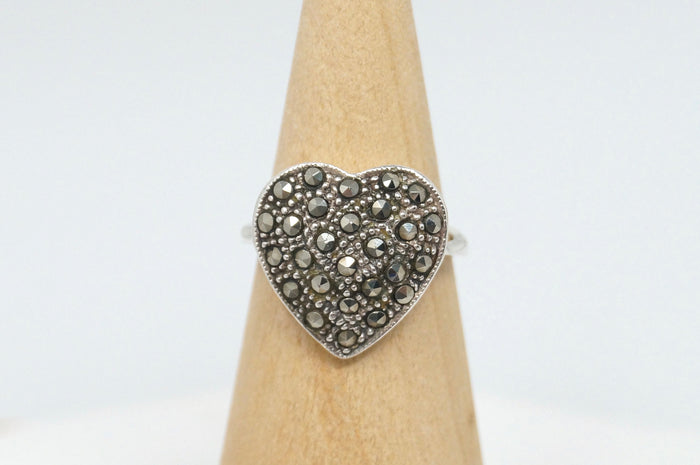 Vintage Large Marcasite Gemstone Studded Heart Sterling Silver Ring - Size 7