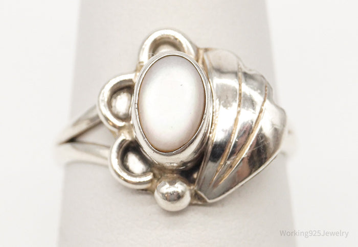 Vintage Native American Pink Mother Of Pearl Sterling Silver Ring SZ 5.75