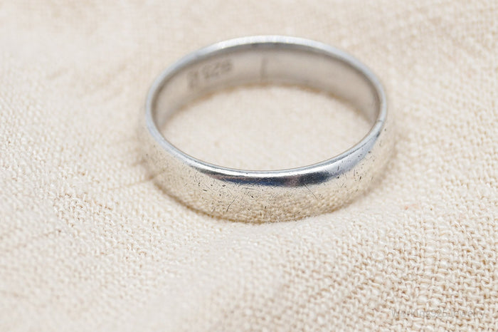 Vintage Sterling Silver Band Ring - Size 8