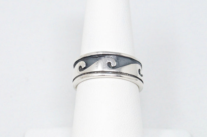 Wonderful Vintage Wave Scroll Oxidized Design Sterling Silver Band Ring Sz 7.5